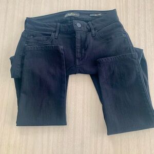 GUESS Women's Black Skinny Jeans